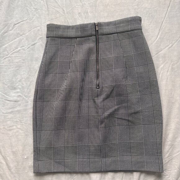 H&M Women’s Pencil Skirt Size 6 Black & White Check Knee Length Stretch - Picture 3 of 4